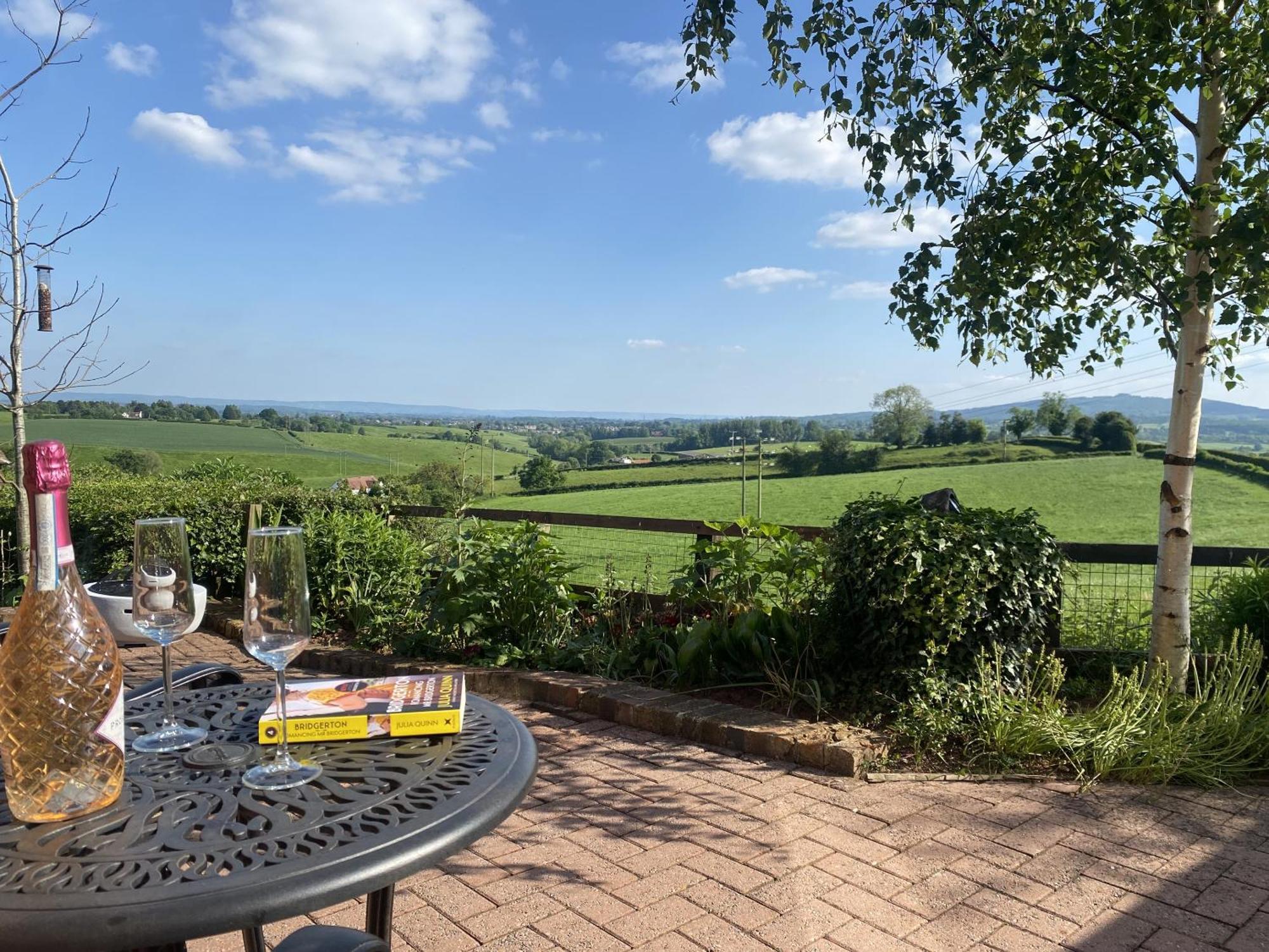 Betula Views Studio Newent Exterior photo